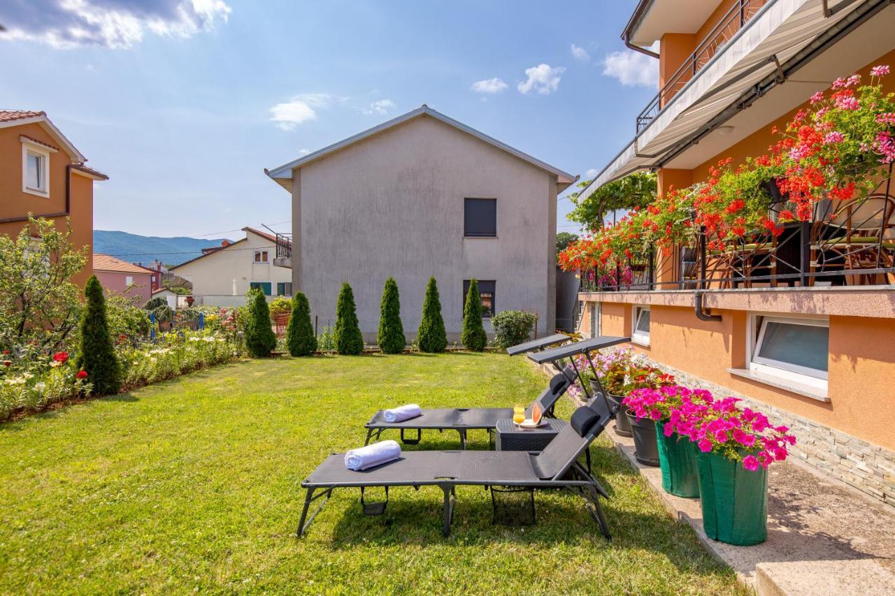 Apartment Flowers Kastav Exterior photo